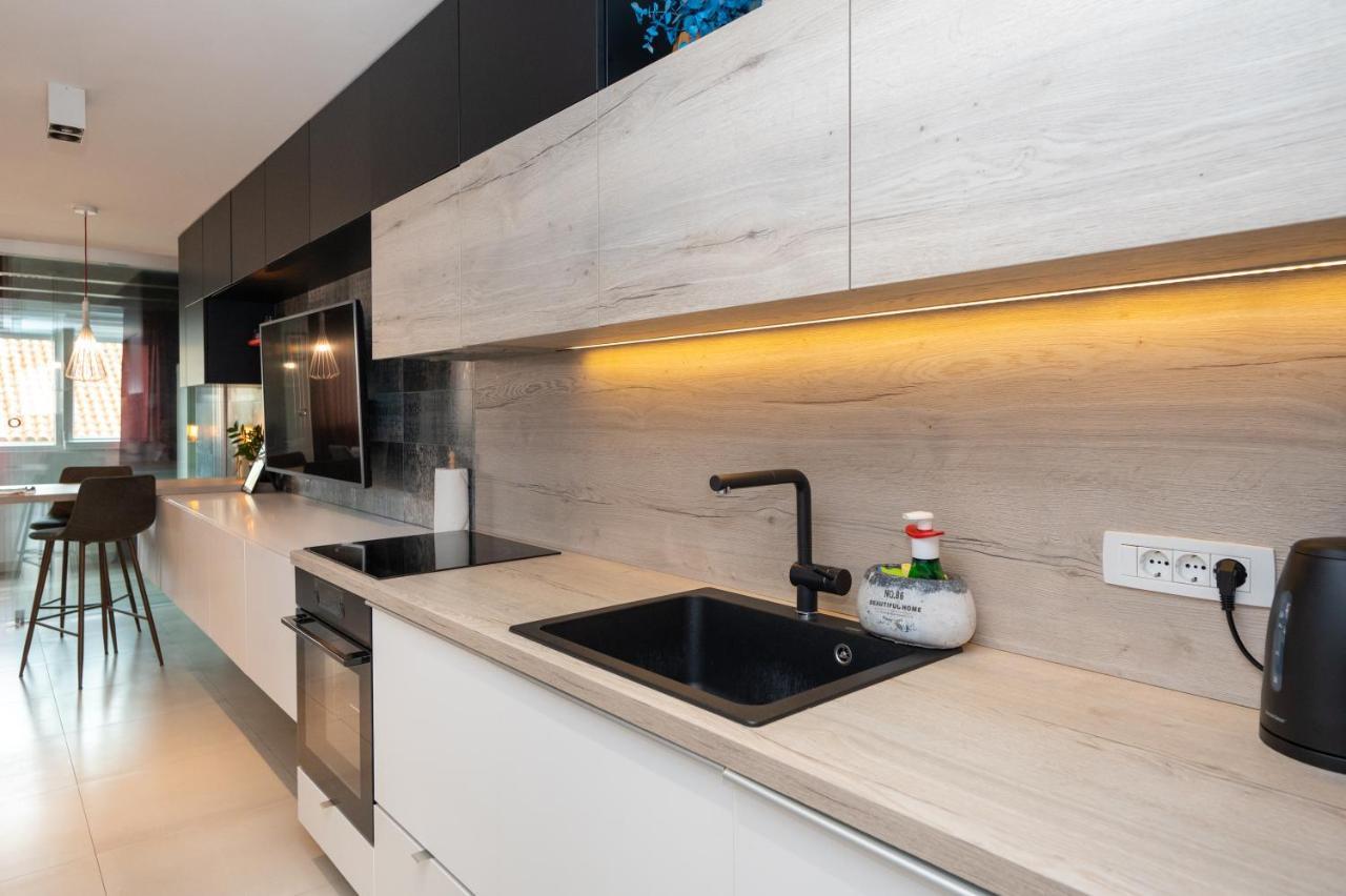 Apartment Tula Šibenik Exteriör bild